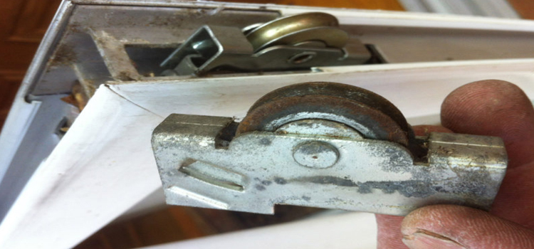 screen door roller repair in Concord